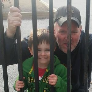 Meet your Posher, Larry